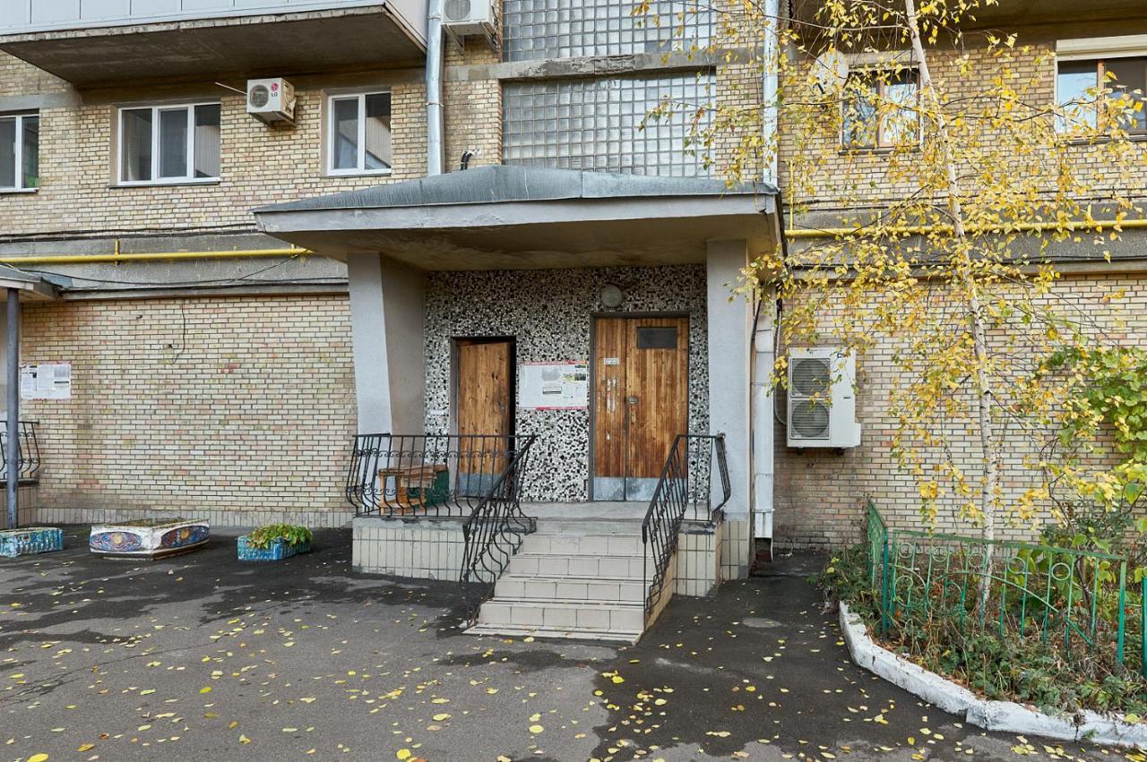Apartment Olympyska on Velyka Vasylkyvska 45 Kiev Exteriör bild